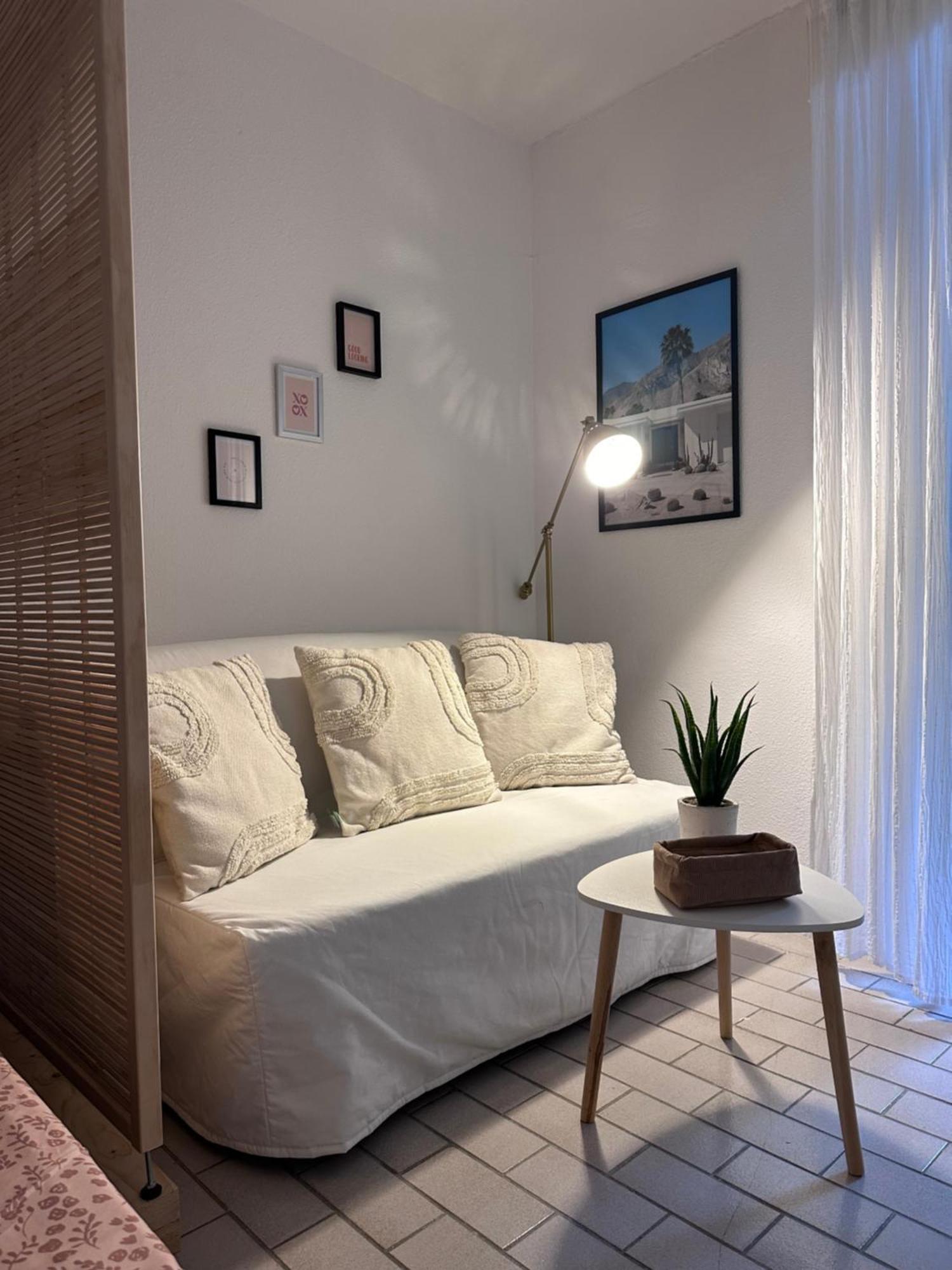 Studio Sur Le Port De Hyeres - A 2Min Des Plages, Clim & Balcon Εξωτερικό φωτογραφία